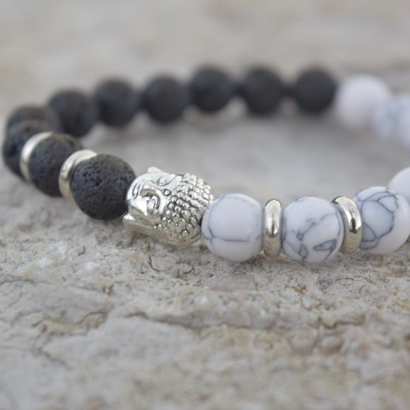 BeadBae Jewelry - Buddha Head Bracelet Diffuser